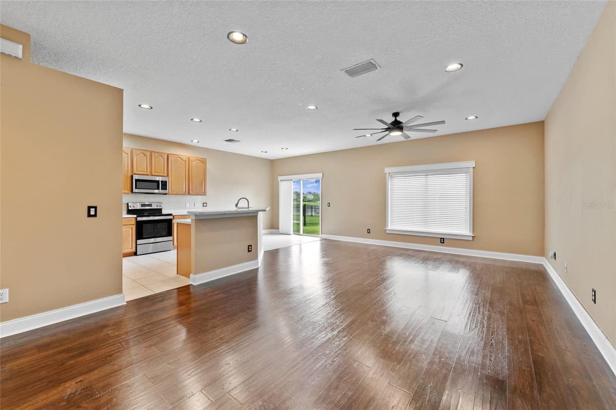 901 PARKER DEN DRIVE — photo 7 of 44