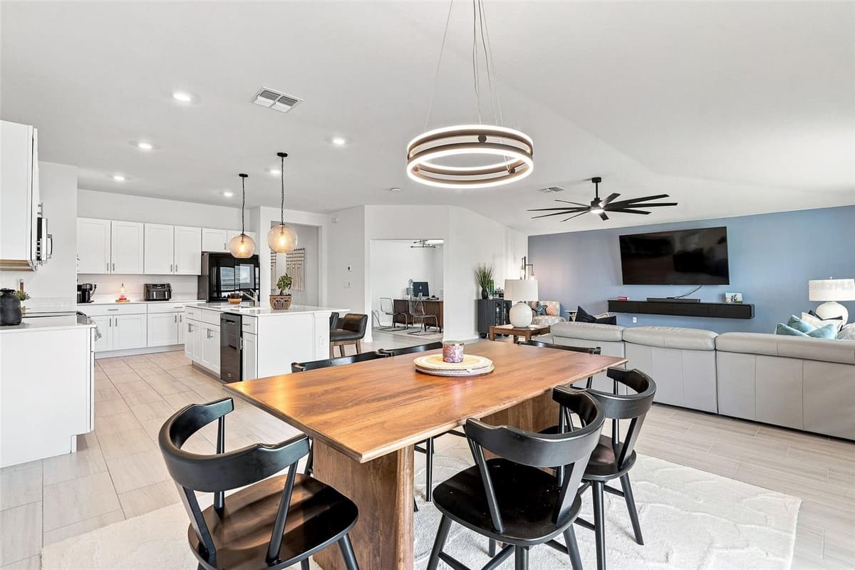 15173 RAINBOW QUARTZ STREET — photo 13 of 41