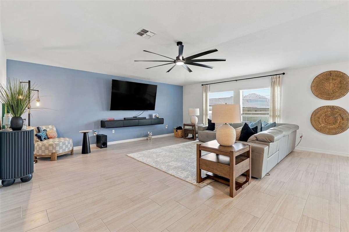 15173 RAINBOW QUARTZ STREET — photo 15 of 41