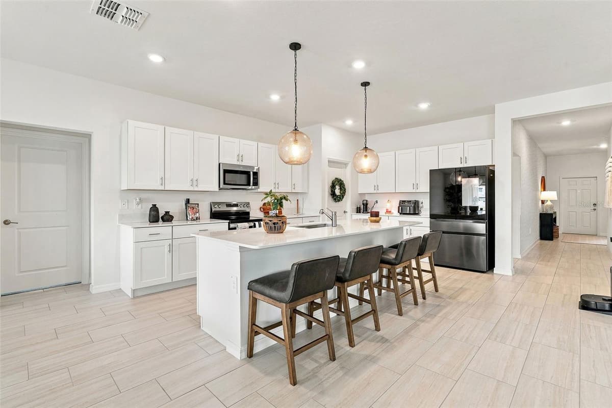 15173 RAINBOW QUARTZ STREET — photo 5 of 41