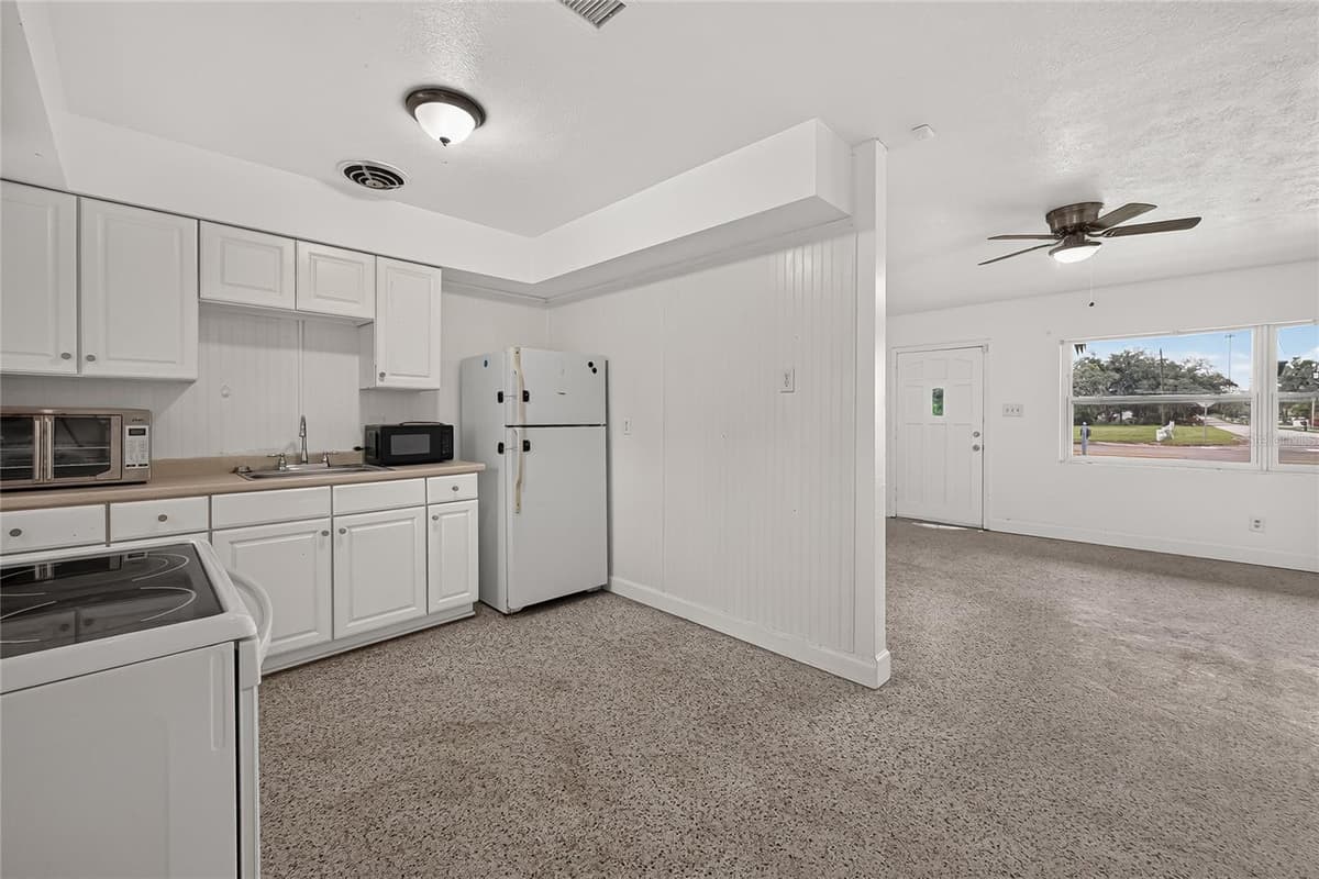 708 PARSONS AVENUE — photo 17 of 52