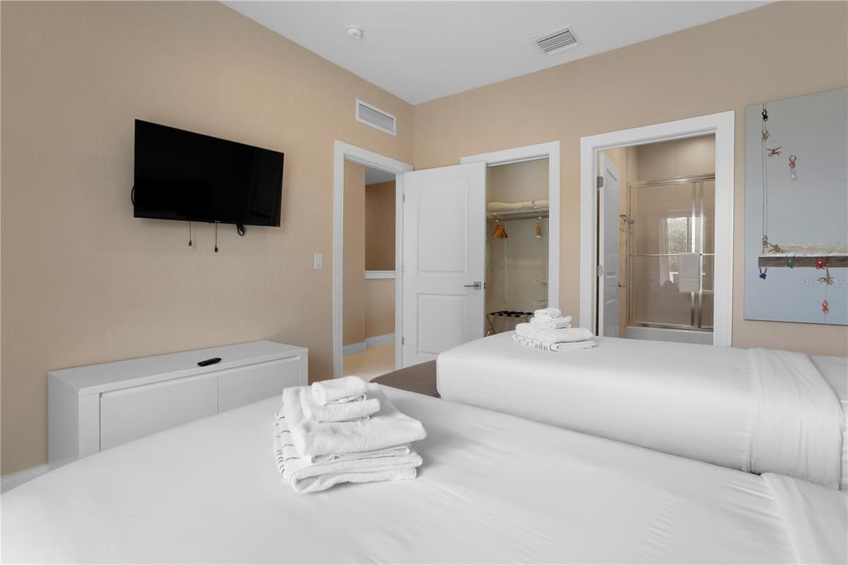 7628 RECIFE DRIVE — photo 45 of 67