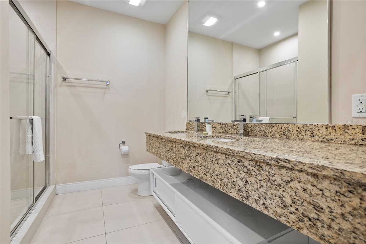 7628 RECIFE DRIVE — photo 21 of 67