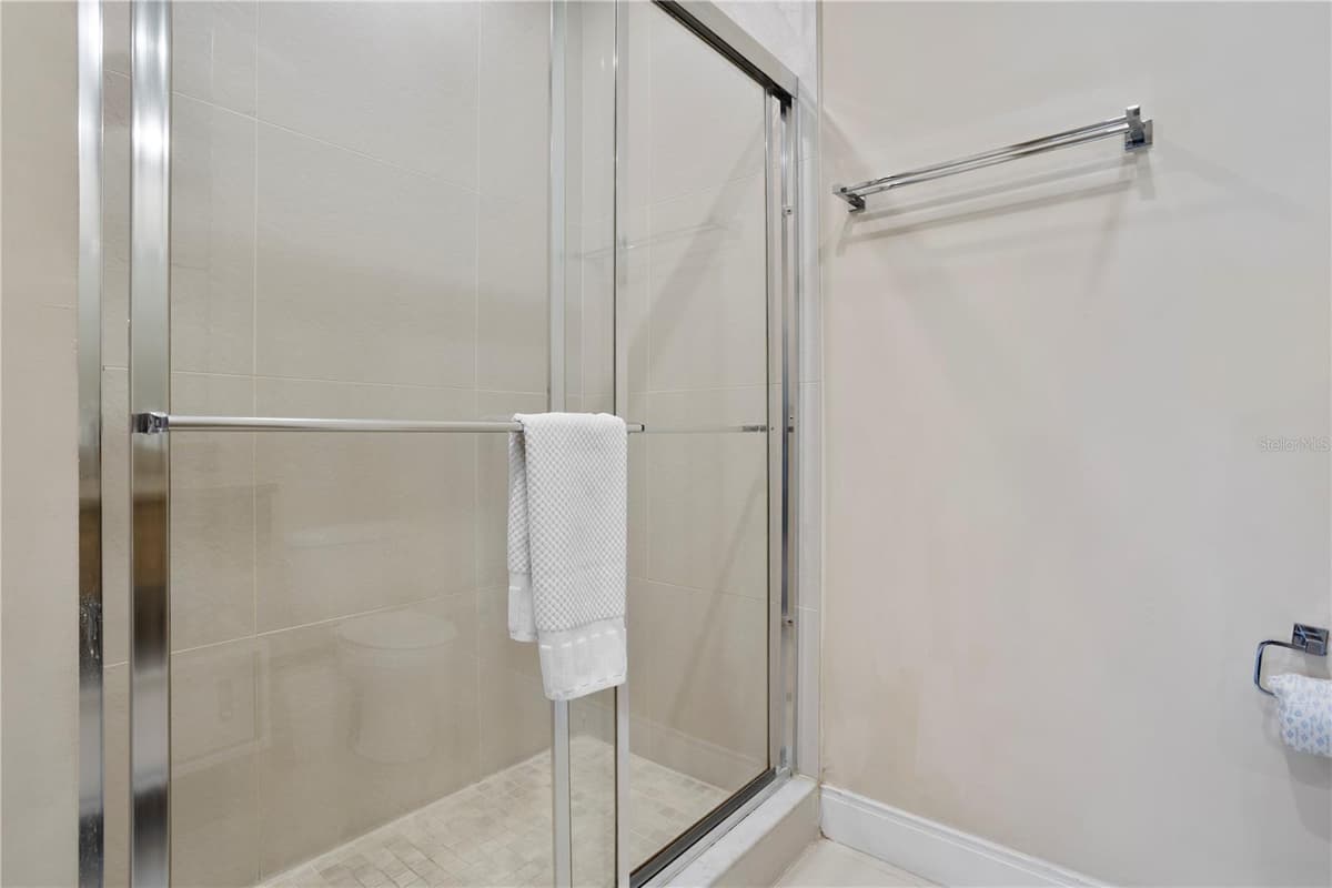 7628 RECIFE DRIVE — photo 23 of 67