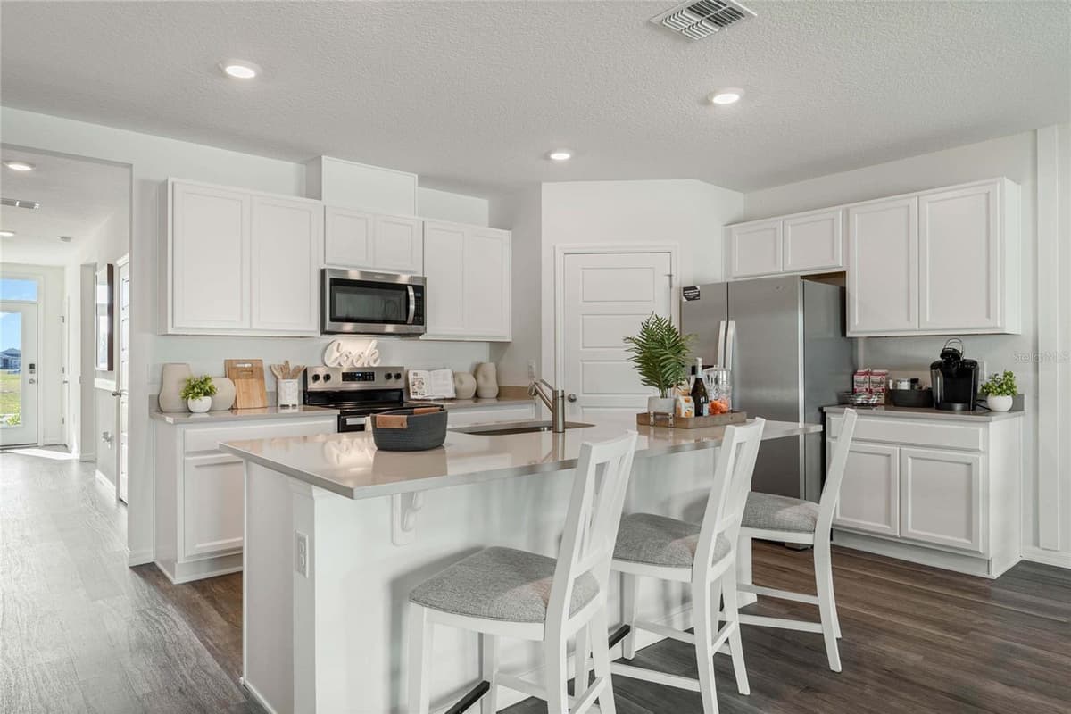 2759 ADELINE AVENUE — photo 3 of 38