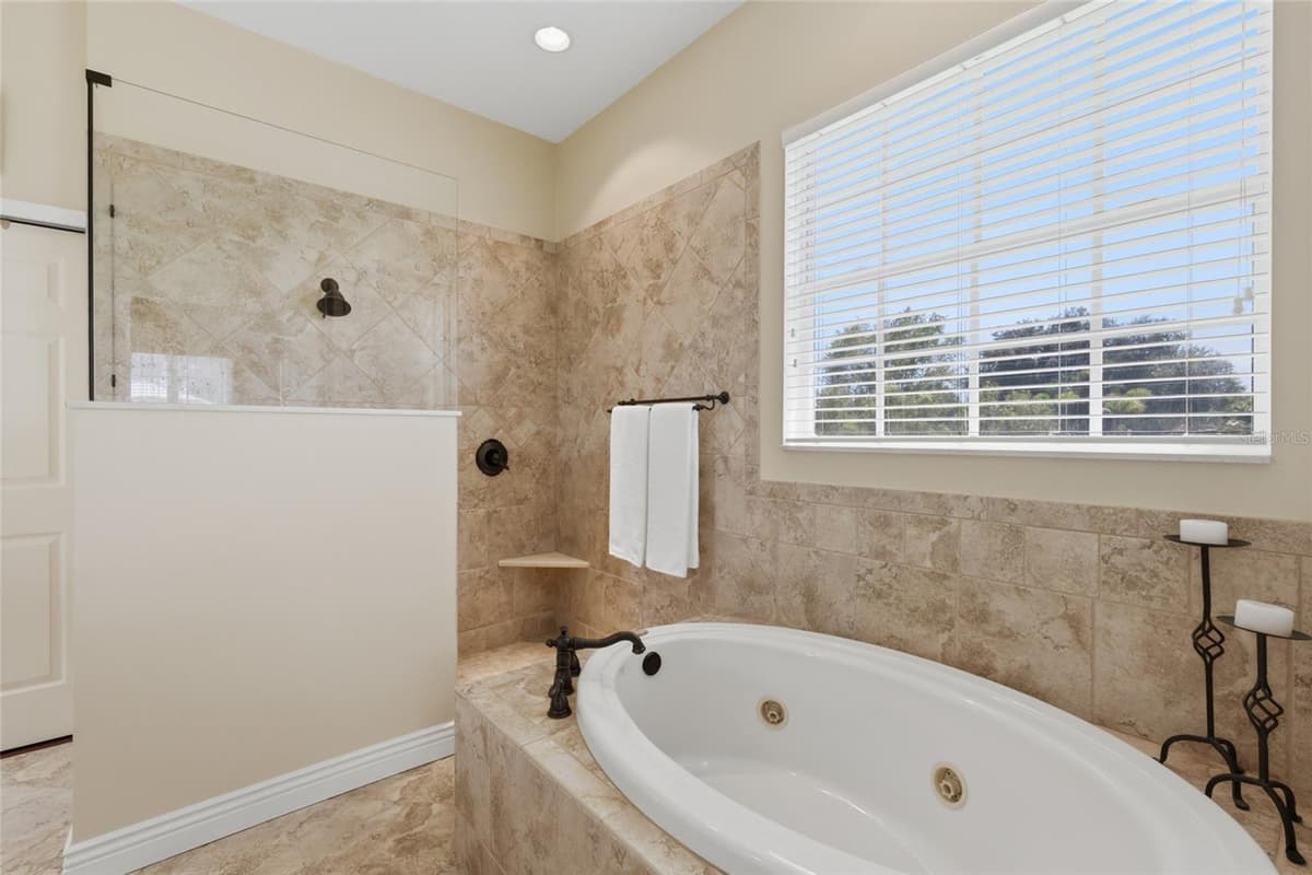 23327 RED ROBIN PLACE — photo 28 of 72