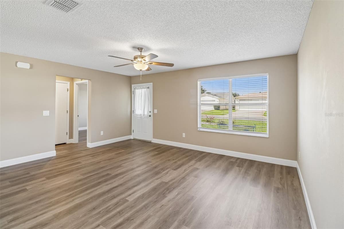 2609 PRIVADA DRIVE — photo 5 of 30