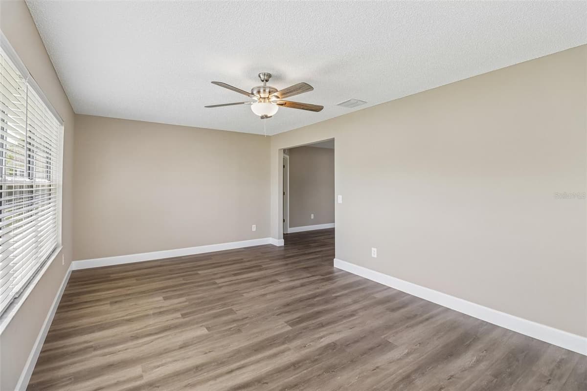 2609 PRIVADA DRIVE — photo 24 of 30