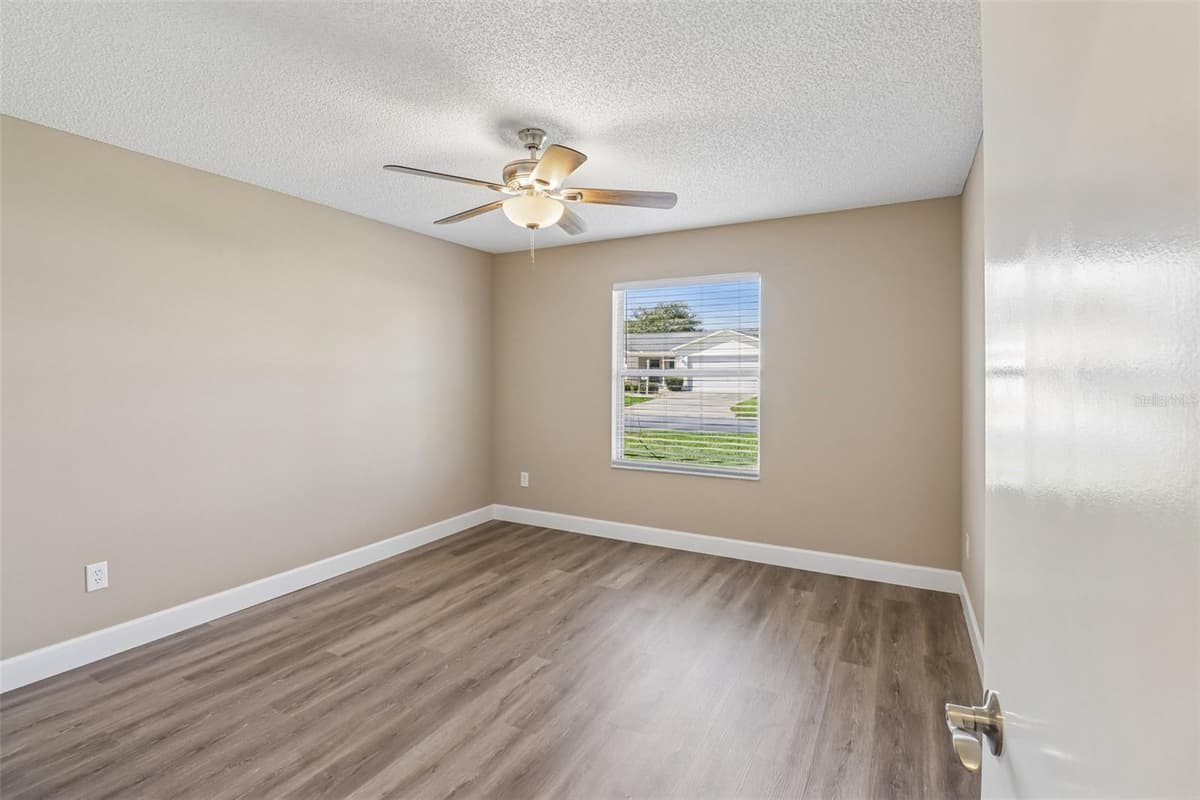 2609 PRIVADA DRIVE — photo 14 of 30