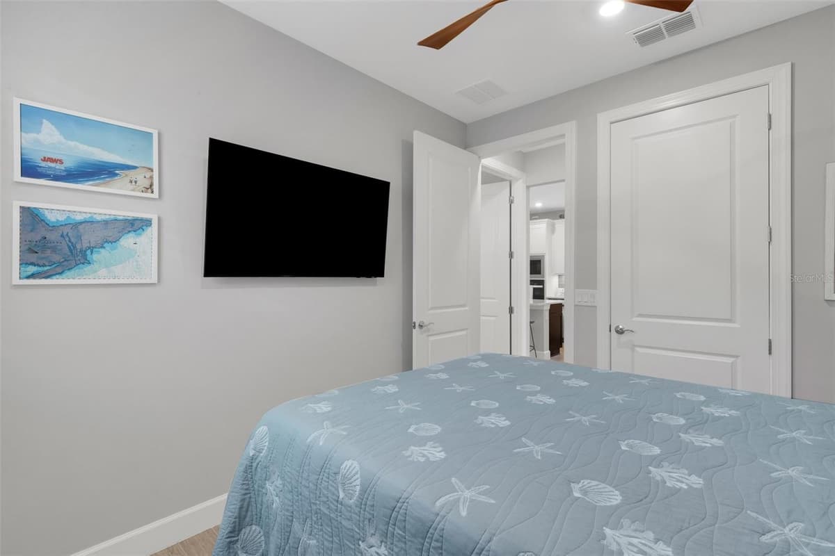 10374 ABACO FALLS DRIVE — photo 31 of 81