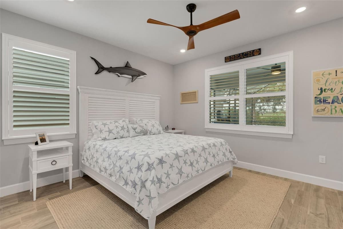 10374 ABACO FALLS DRIVE — photo 22 of 81