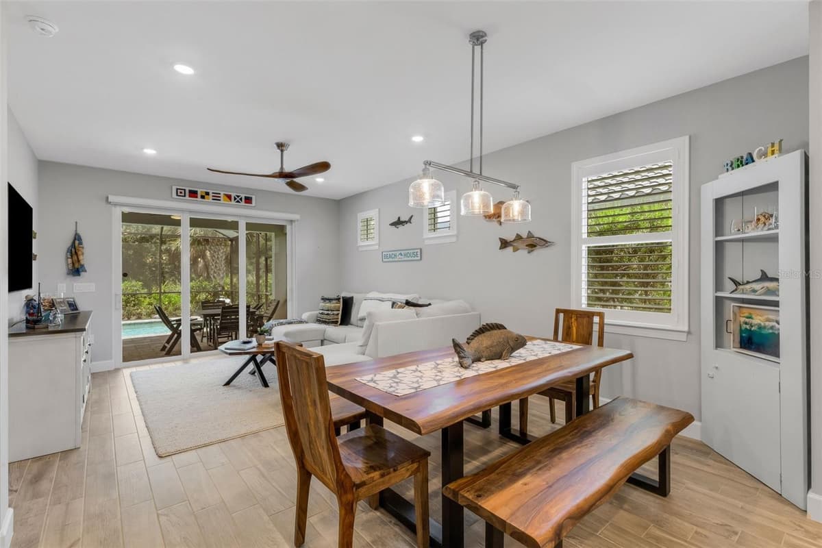 10374 ABACO FALLS DRIVE — photo 16 of 81