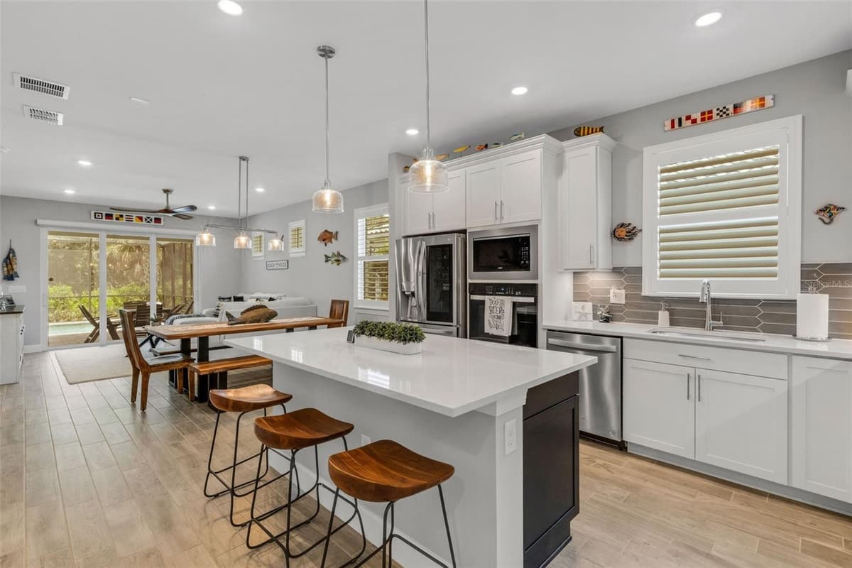 10374 ABACO FALLS DRIVE — photo 5 of 81