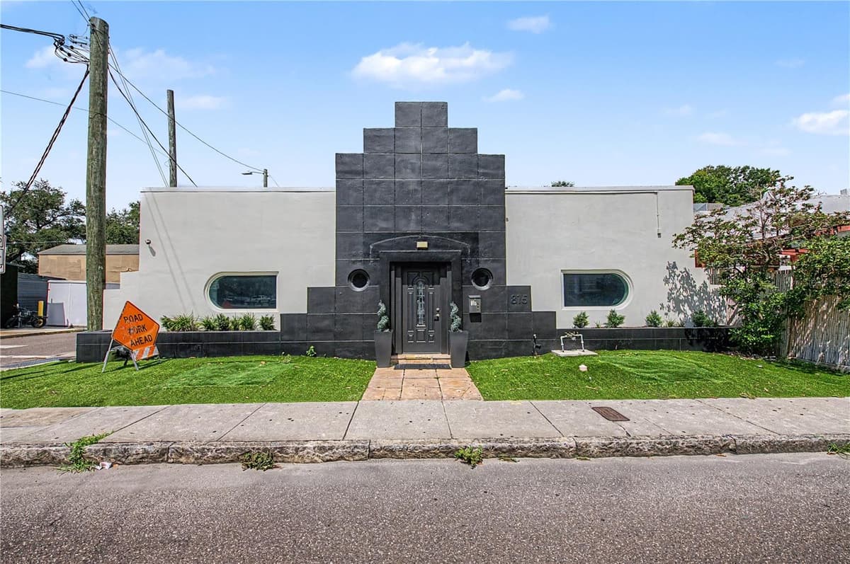 815 HOWARD AVENUE — photo 41 of 55