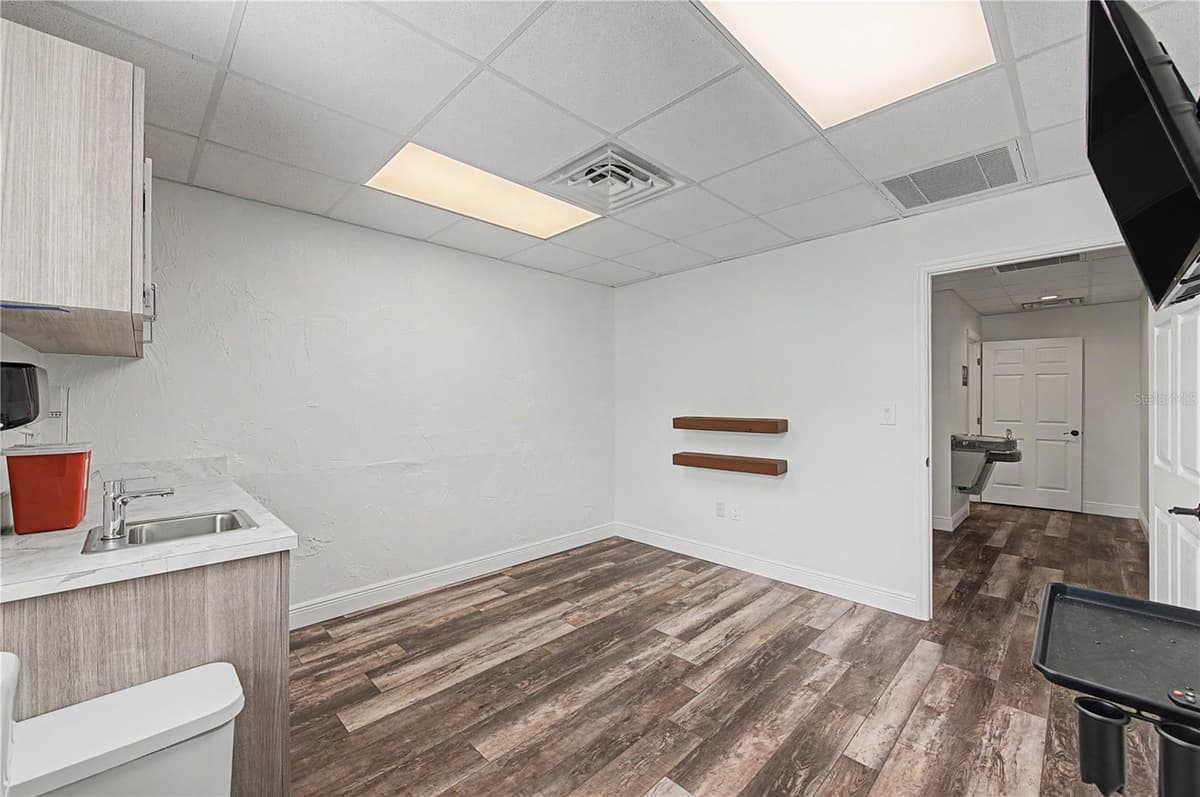 815 HOWARD AVENUE — photo 31 of 55