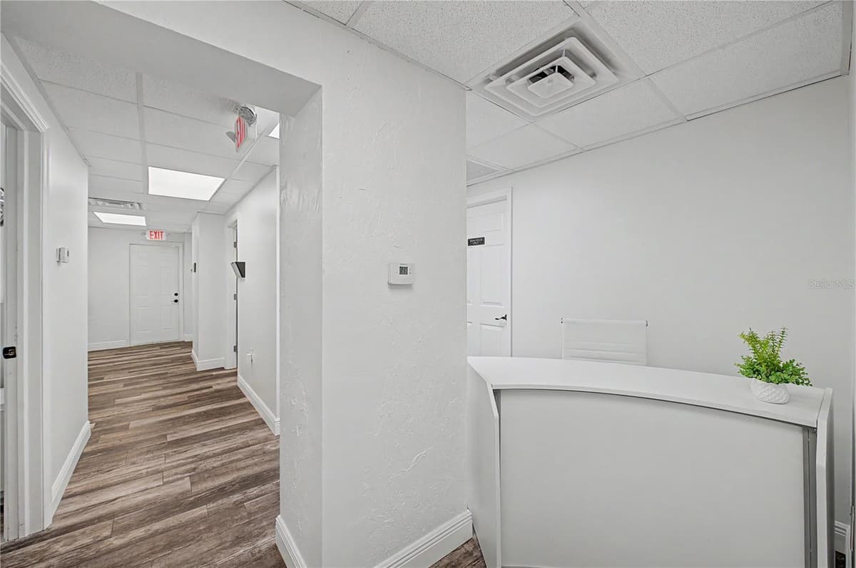 815 HOWARD AVENUE — photo 22 of 55