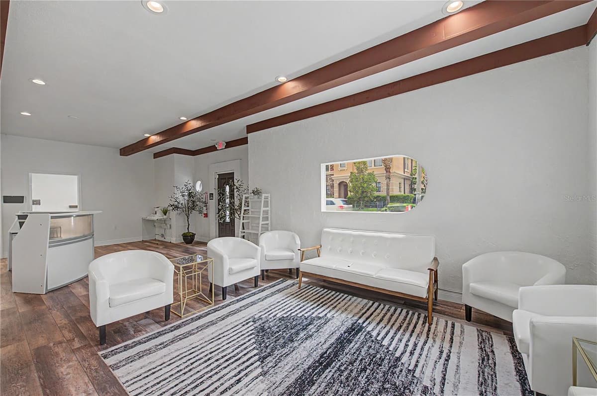 815 HOWARD AVENUE — photo 16 of 55