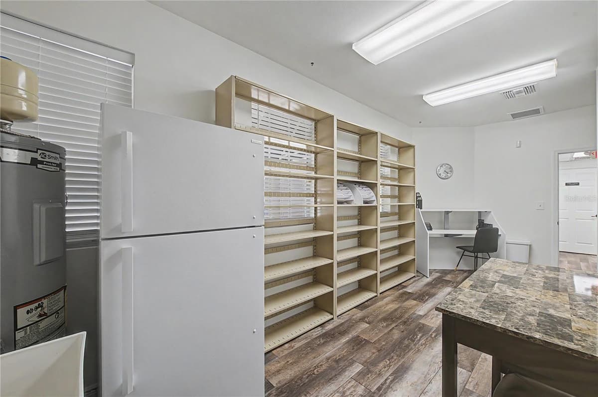 815 HOWARD AVENUE — photo 37 of 55