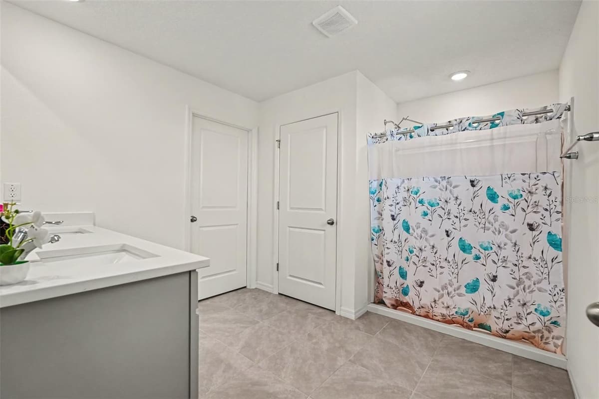 3601 CAPITAL RESERVE DRIVE — photo 19 of 32