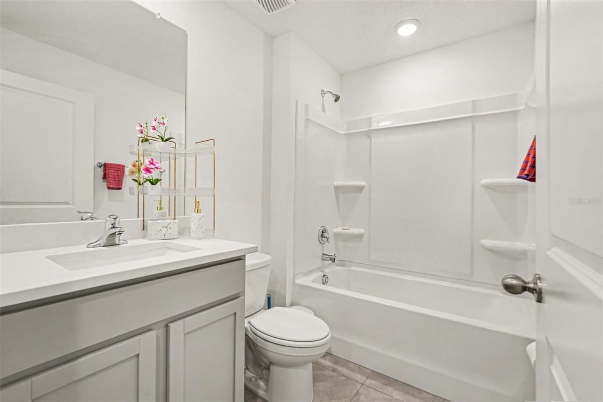 3601 CAPITAL RESERVE DRIVE — photo 12 of 32