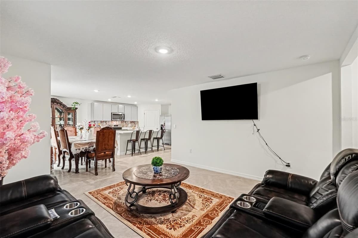 3601 CAPITAL RESERVE DRIVE — photo 6 of 32