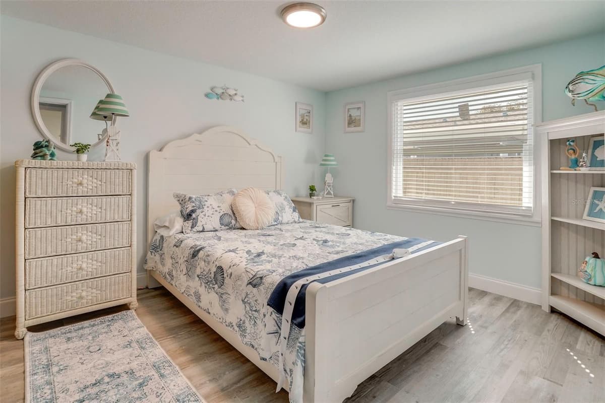2741 PARMA STREET — photo 9 of 51