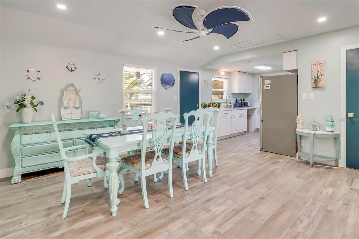 2741 PARMA STREET — photo 6 of 51