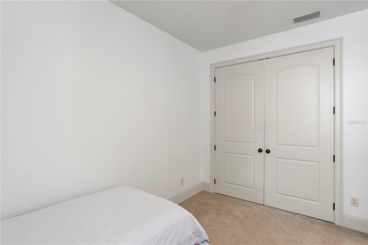 3911 DALE AVENUE — photo 53 of 65