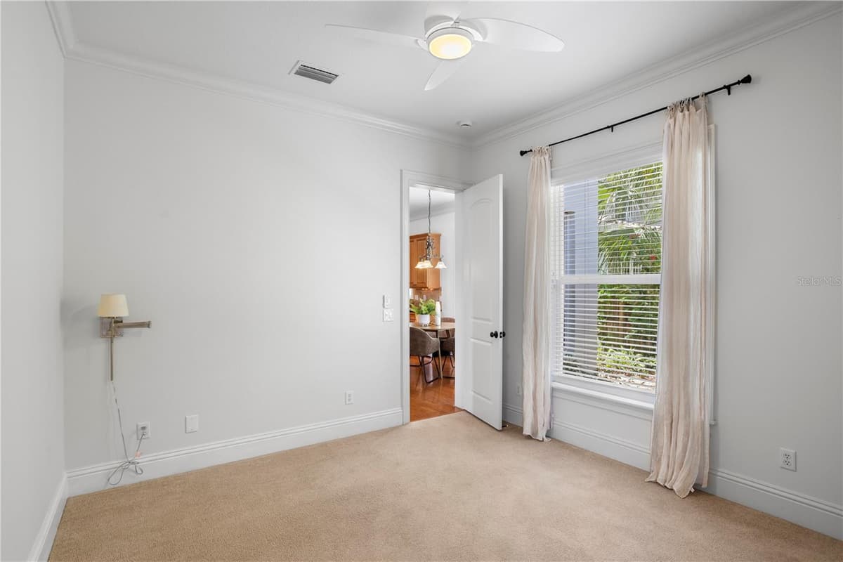 3911 DALE AVENUE — photo 32 of 65