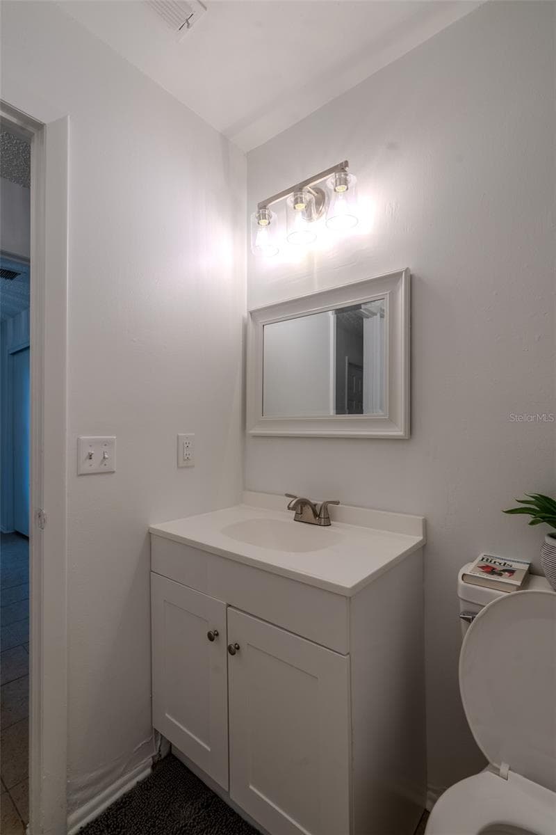 1049 BIRCH BOULEVARD — photo 20 of 30