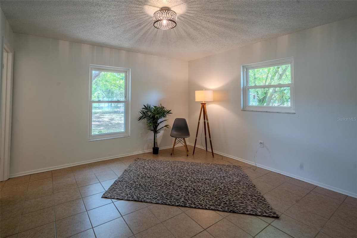 1049 BIRCH BOULEVARD — photo 21 of 30