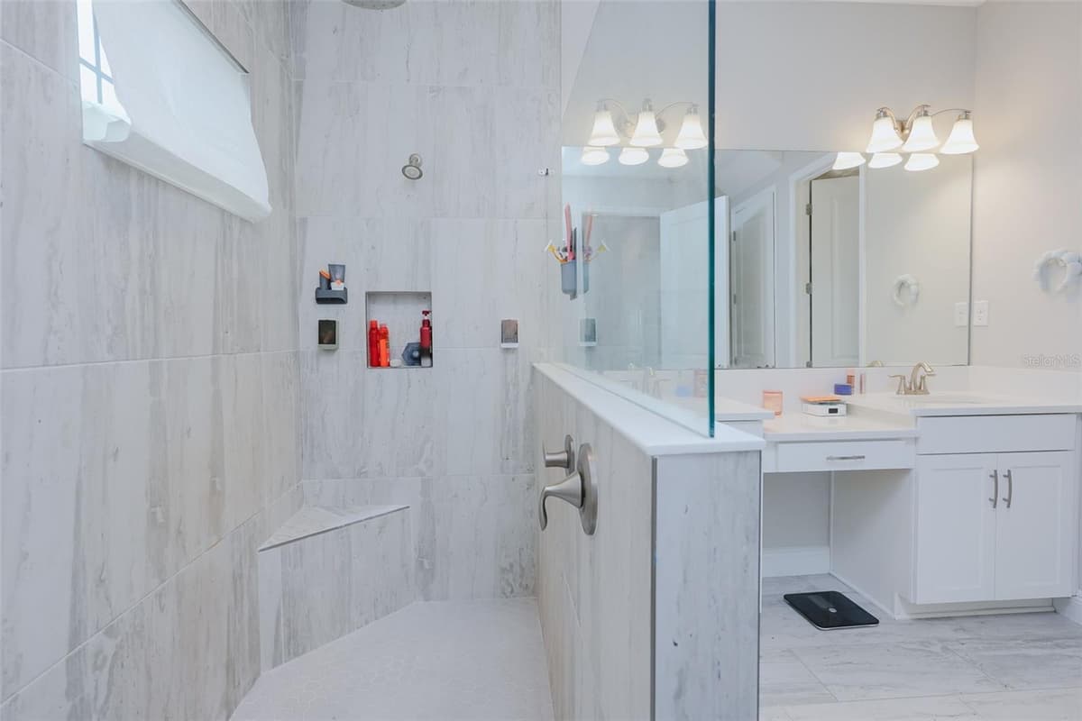 12648 BERGSTROM BAY DRIVE — photo 20 of 48
