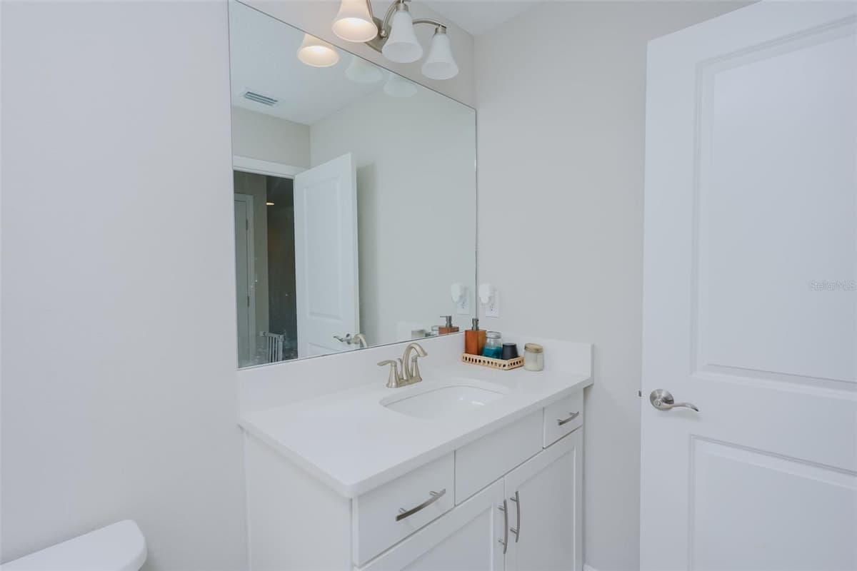 12648 BERGSTROM BAY DRIVE — photo 23 of 48
