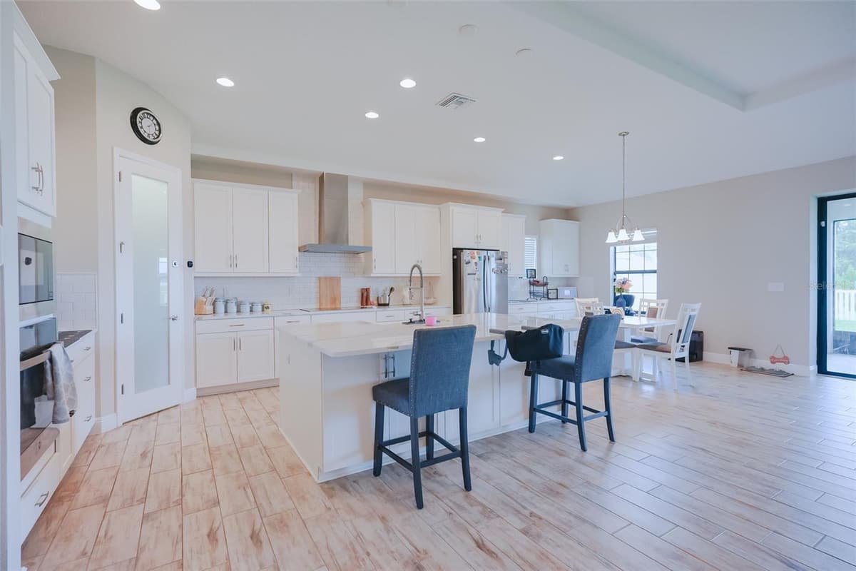 12648 BERGSTROM BAY DRIVE — photo 6 of 48