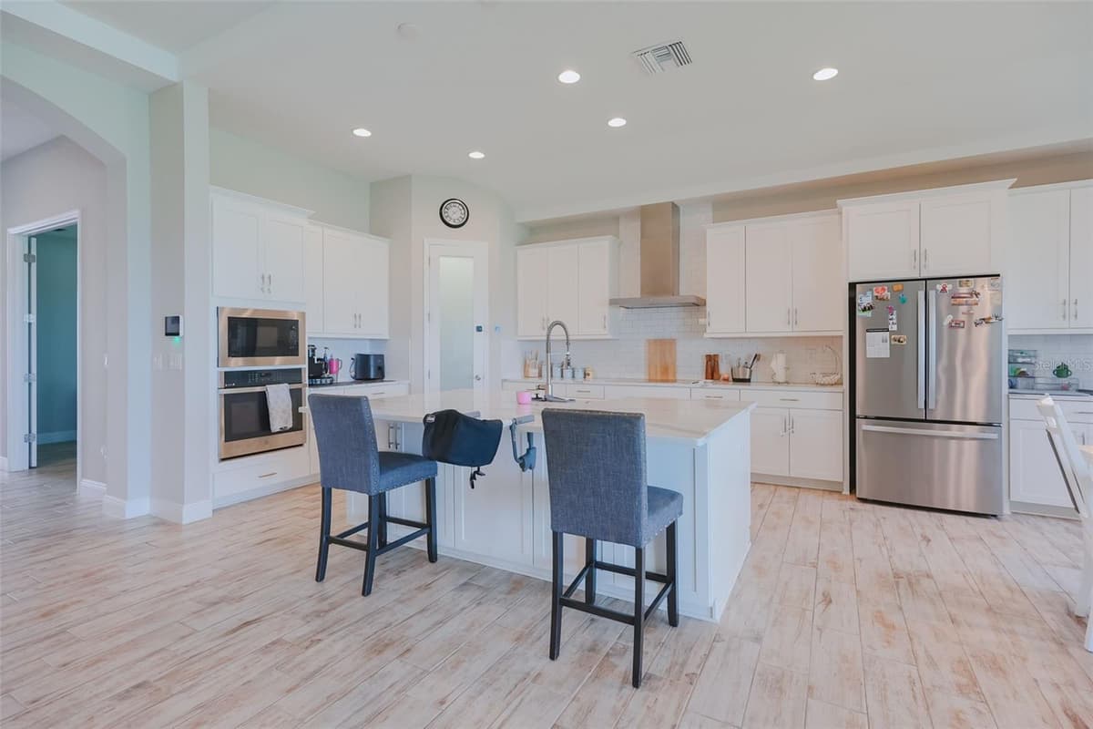12648 BERGSTROM BAY DRIVE — photo 11 of 48