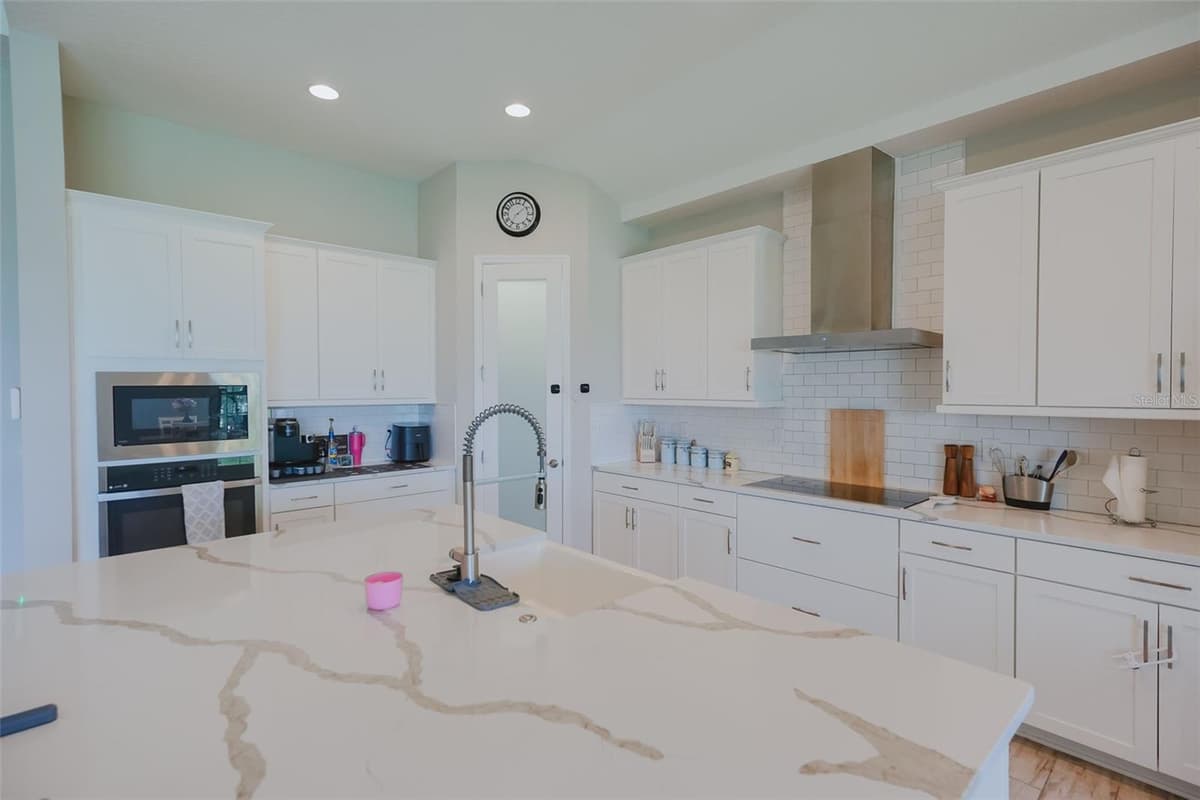 12648 BERGSTROM BAY DRIVE — photo 10 of 48