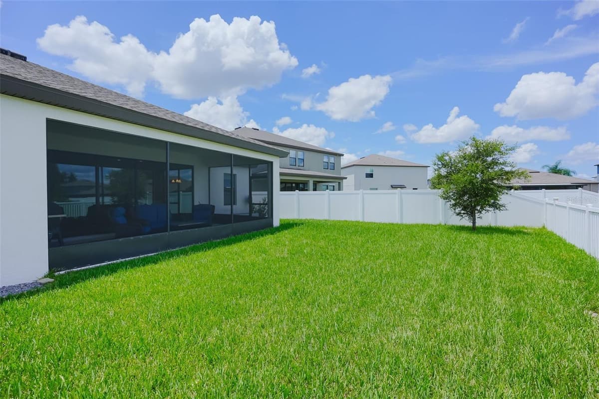12648 BERGSTROM BAY DRIVE — photo 39 of 48