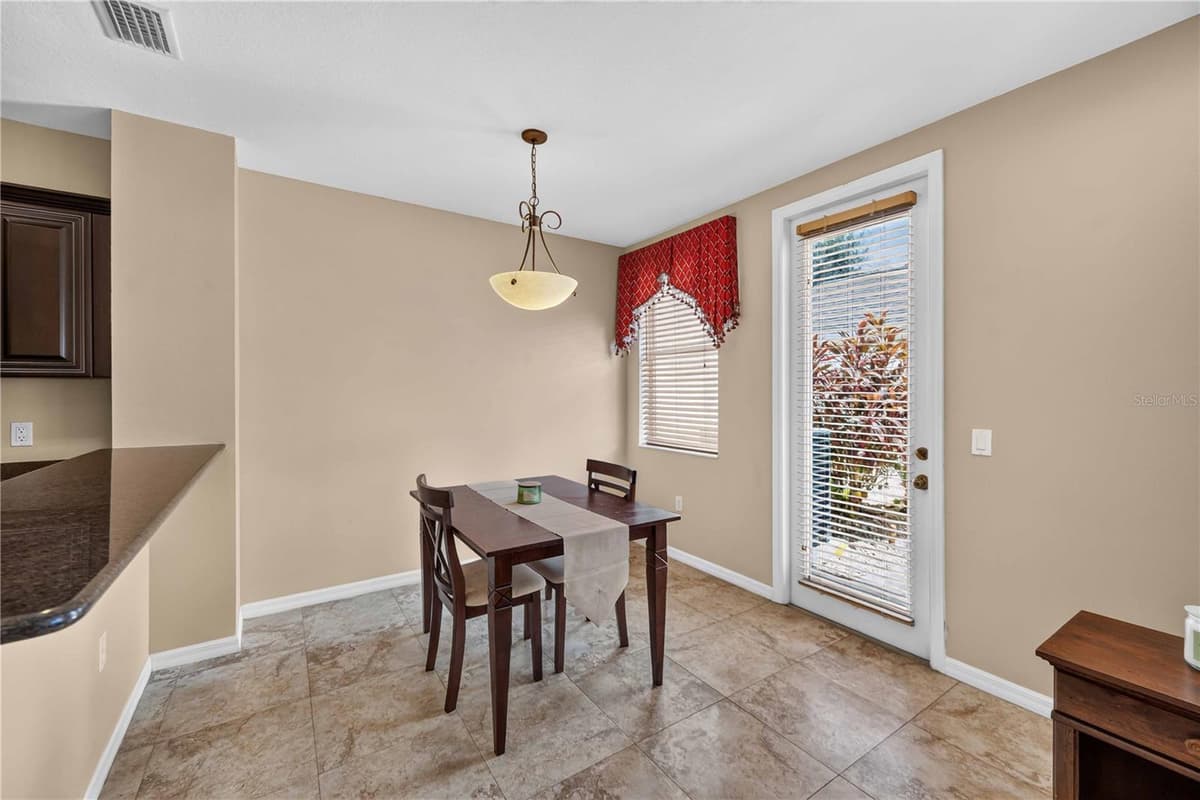 5653 WHITEHEAD STREET — photo 14 of 51