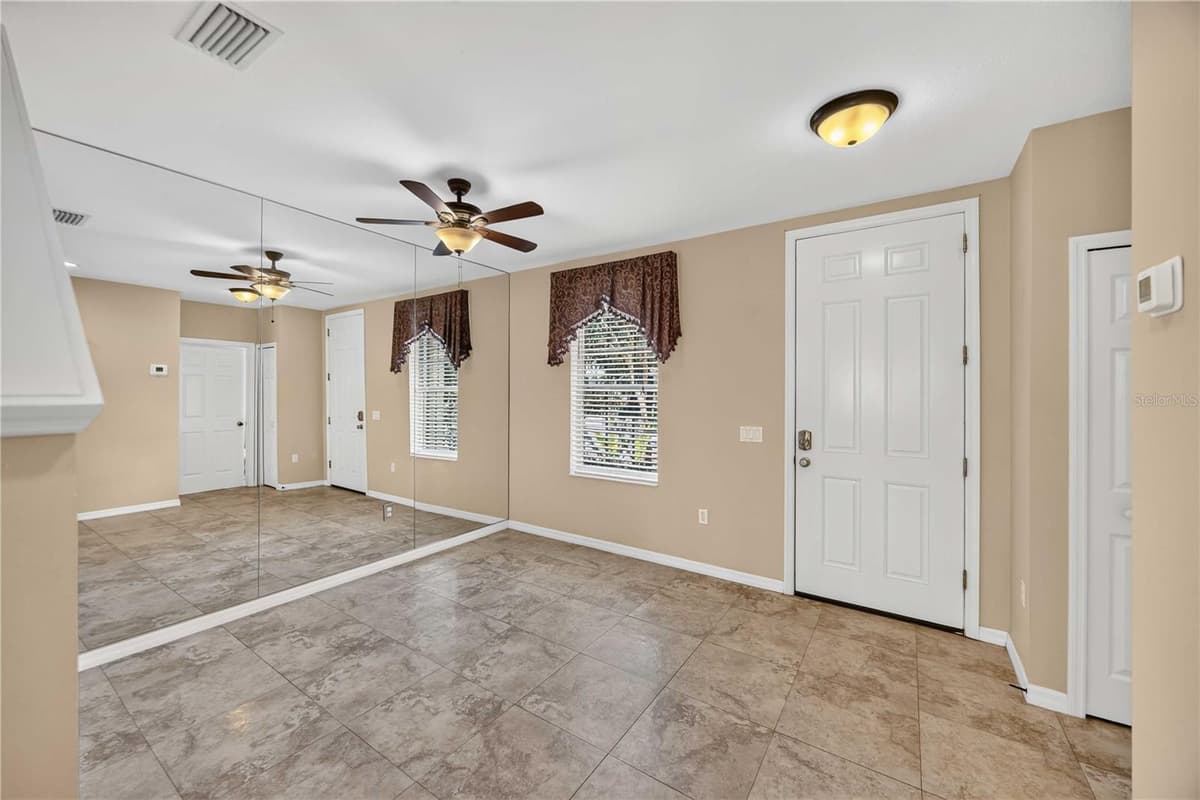 5653 WHITEHEAD STREET — photo 4 of 51