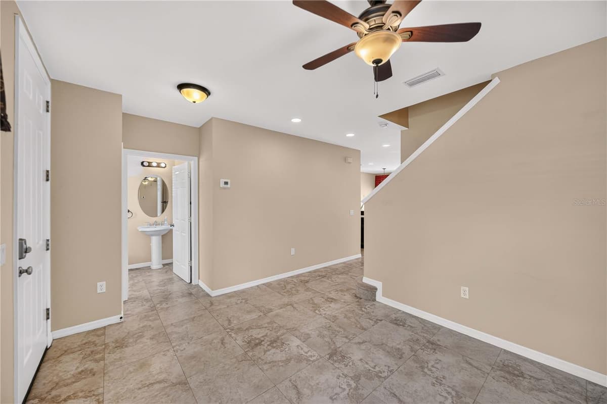 5653 WHITEHEAD STREET — photo 5 of 51