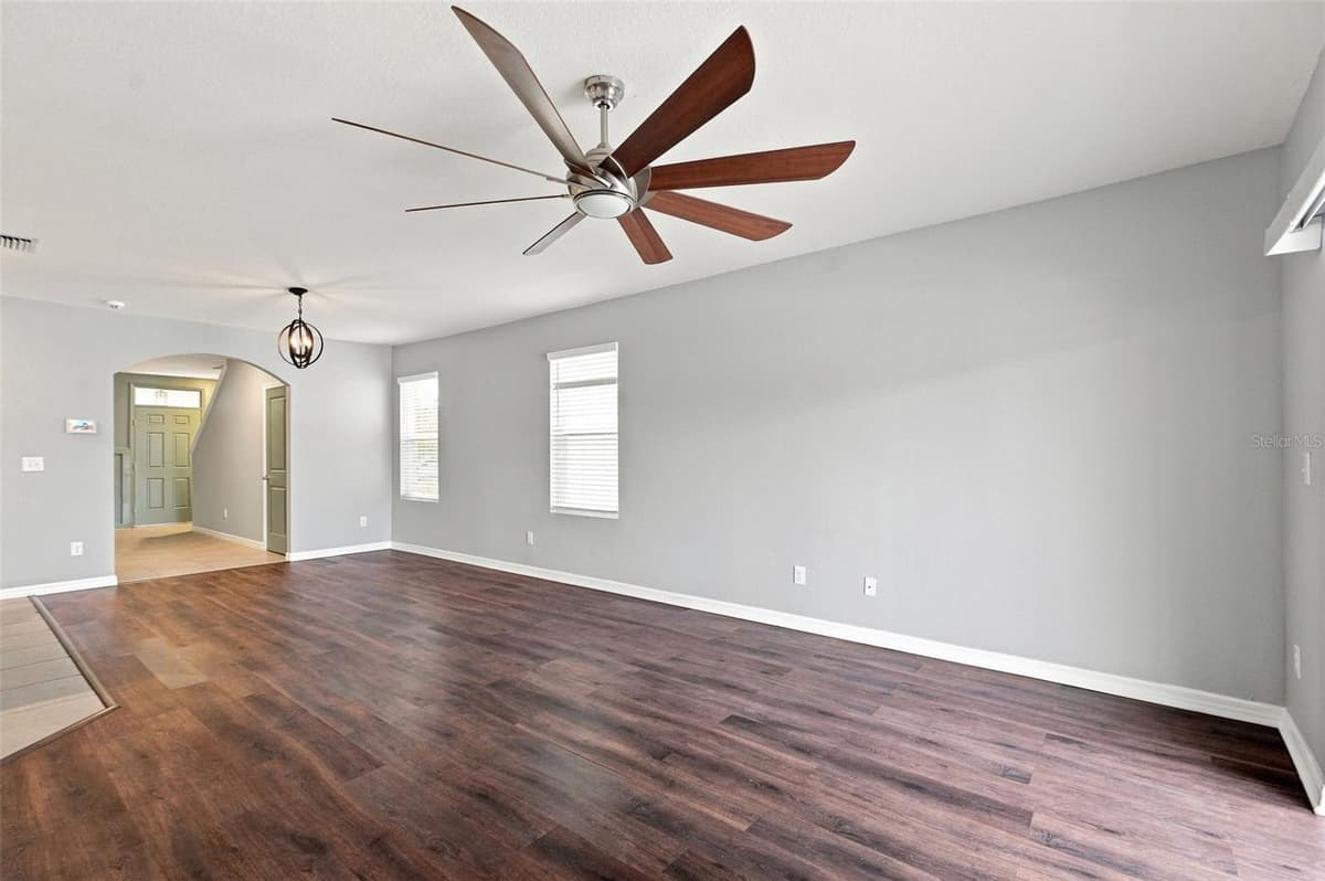 6647 SEAWAY DRIVE — photo 7 of 44