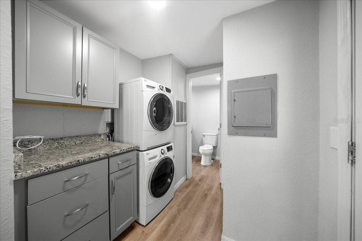 10717 129TH STREET — photo 12 of 51