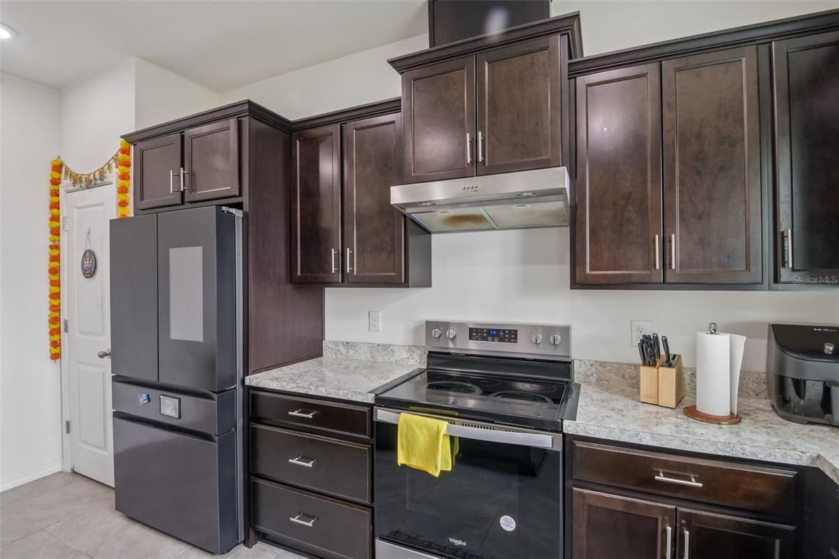 9963 SUNRISE VIEW COURT — photo 16 of 56