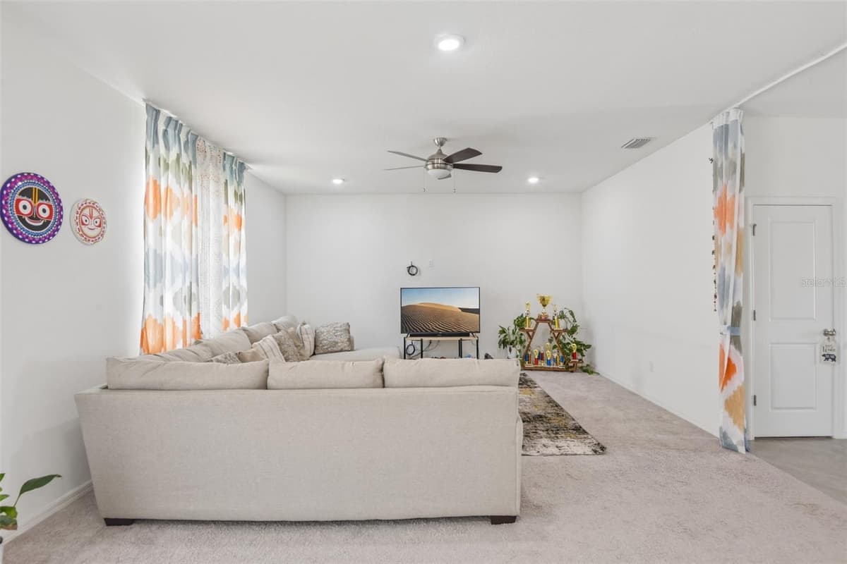 9963 SUNRISE VIEW COURT — photo 7 of 56