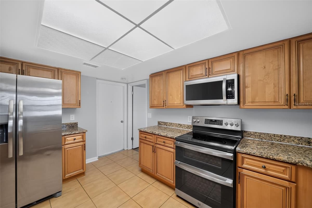 854 JERICO DRIVE — photo 15 of 30