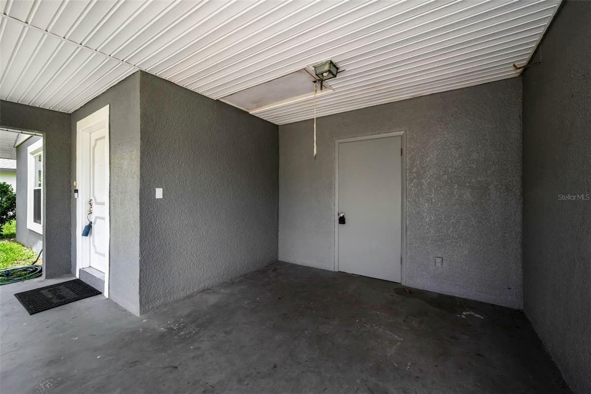 31199 LANCEWOOD DRIVE — photo 5 of 36