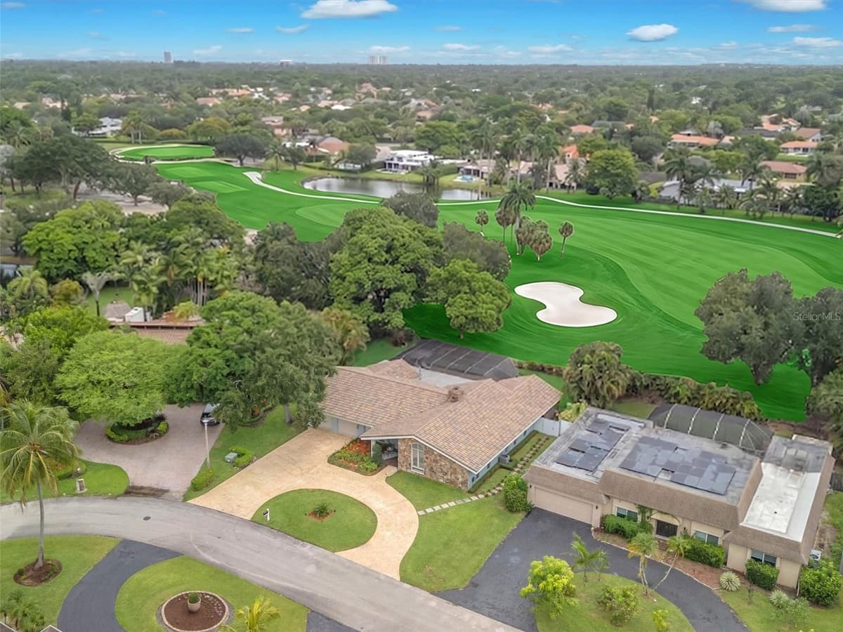 9651 CONCH SHELL MANOR — photo 4 of 48