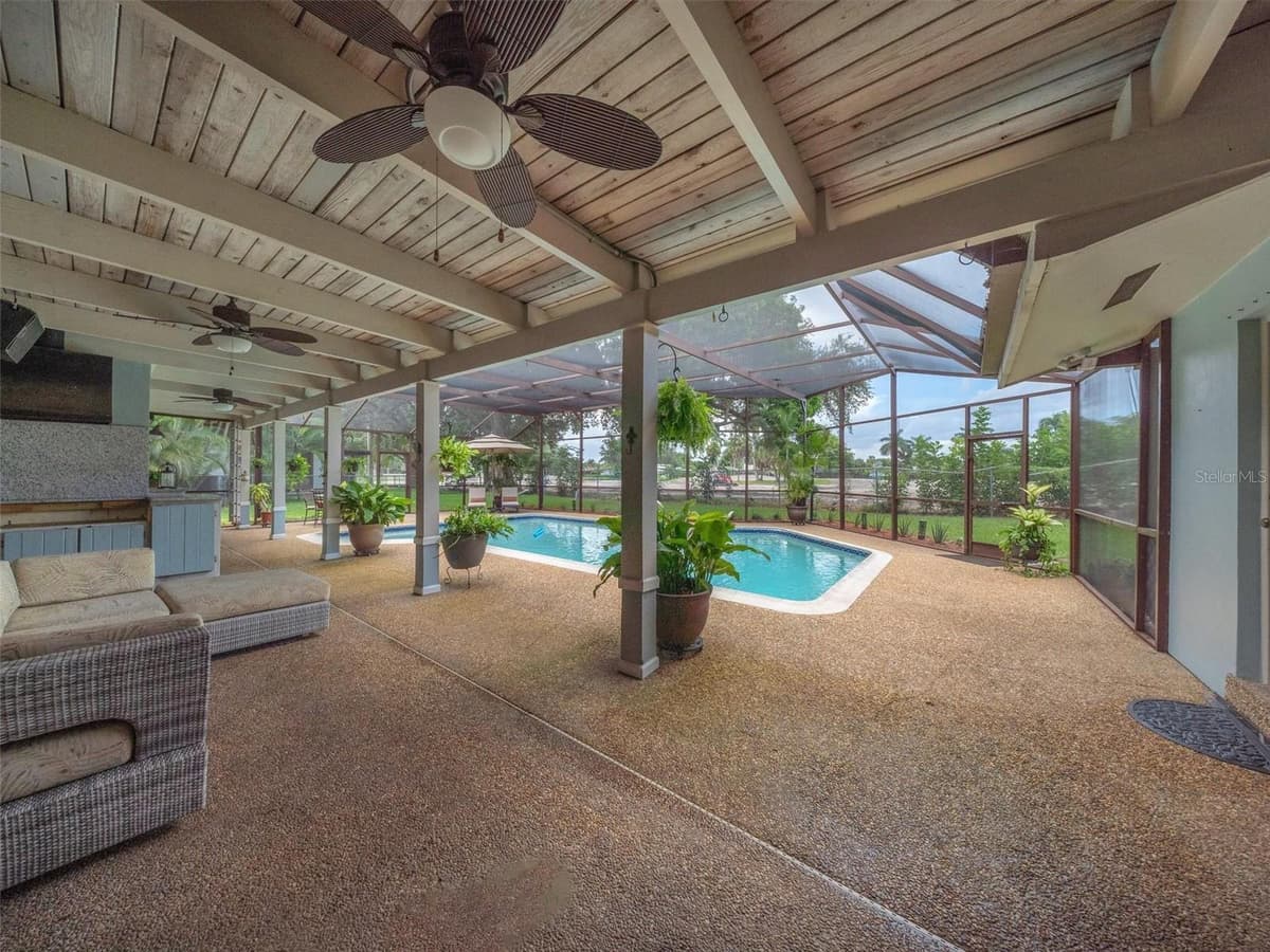 9651 CONCH SHELL MANOR — photo 6 of 48