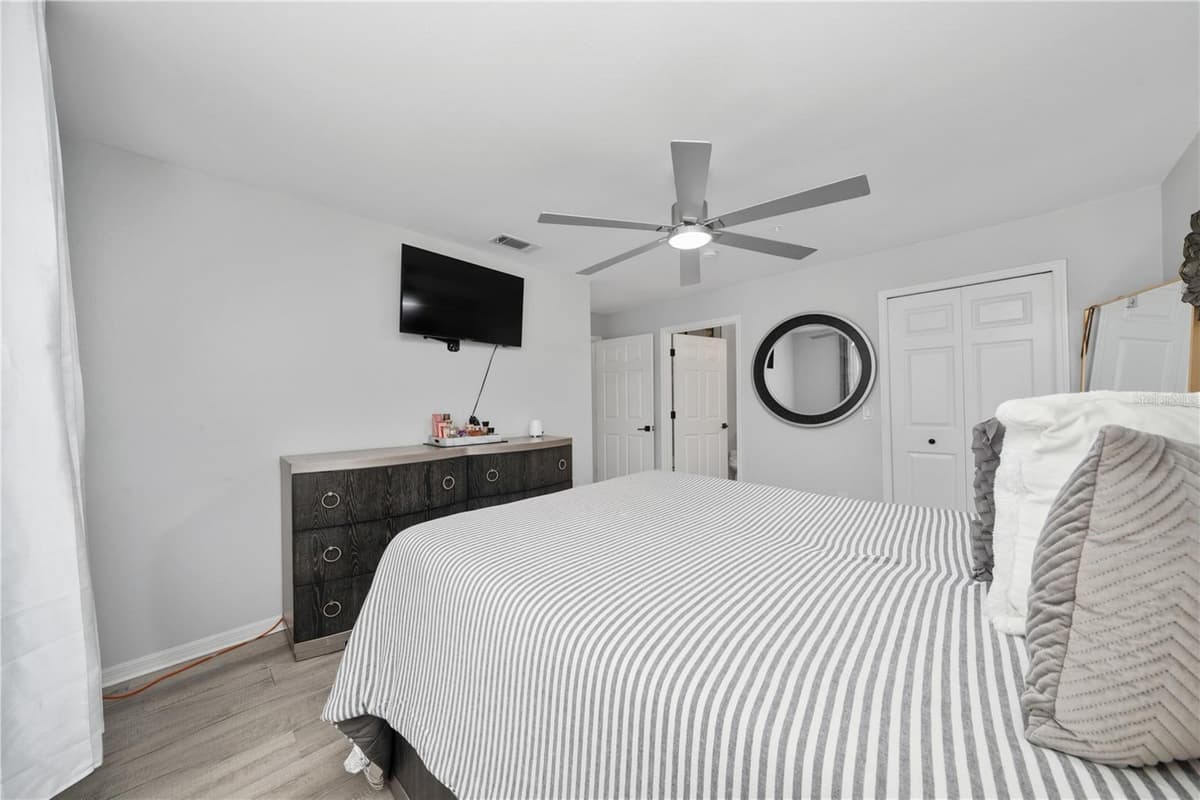 3432 WESTCHESTER SQUARE BOULEVARD — photo 16 of 43