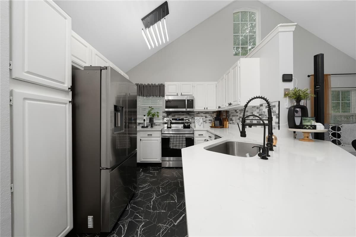 3432 WESTCHESTER SQUARE BOULEVARD — photo 10 of 43